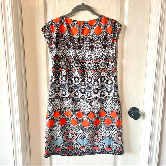BANANA REPUBLIC Geometric Print Shift Dress—SZ. 4 - Picture 8 of 10